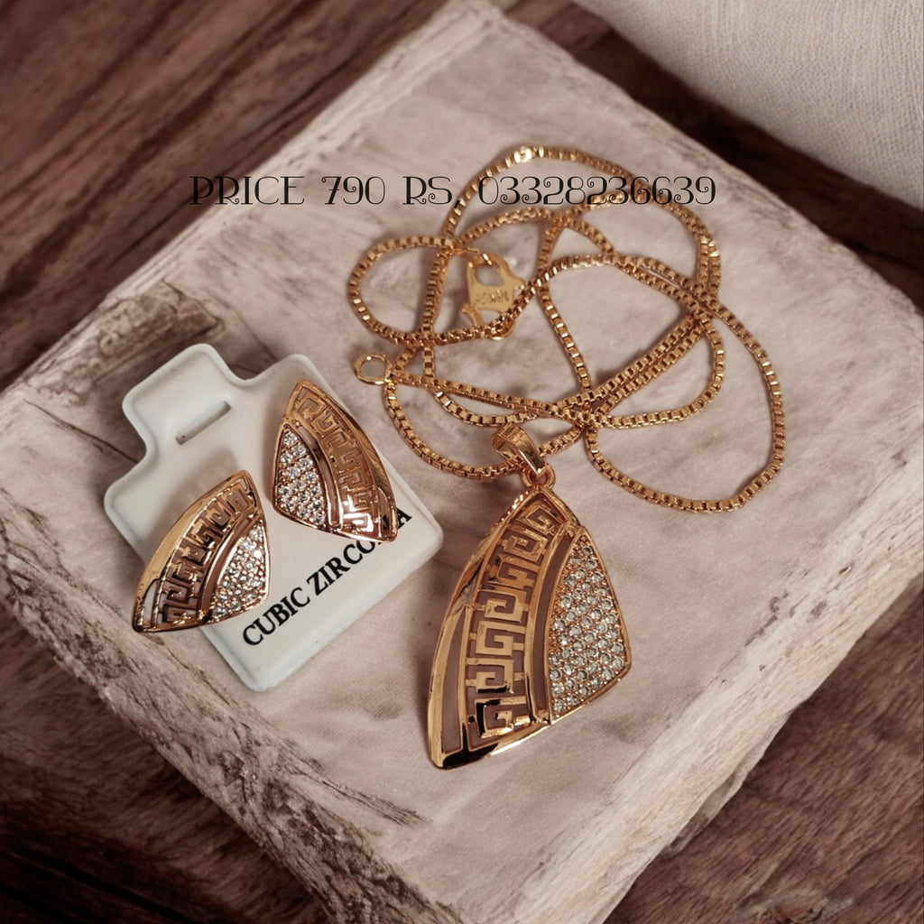 China gold plated pendant set