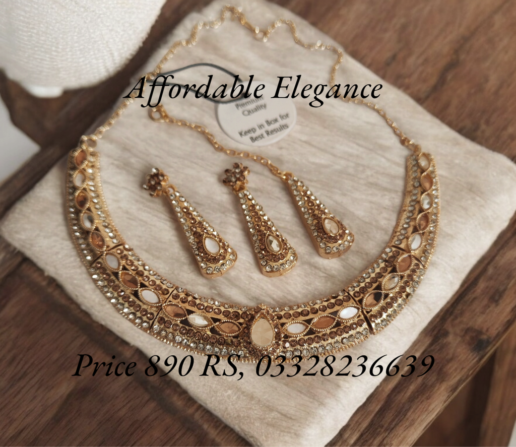 Beautiful Kundan necklace set