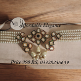 Beautiful Kundan choker set